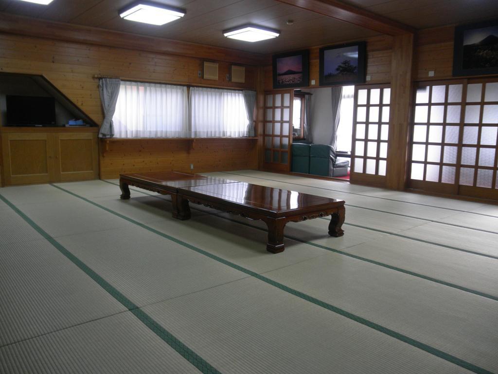 Haranoya Hotel Oshino Exterior photo