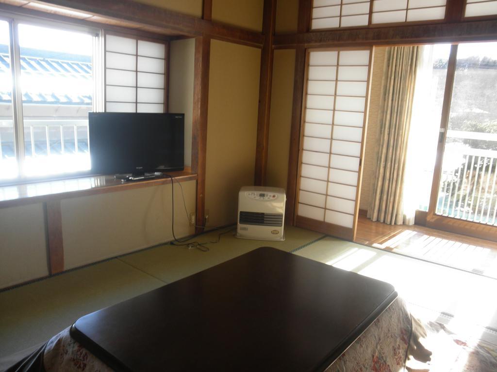 Haranoya Hotel Oshino Exterior photo